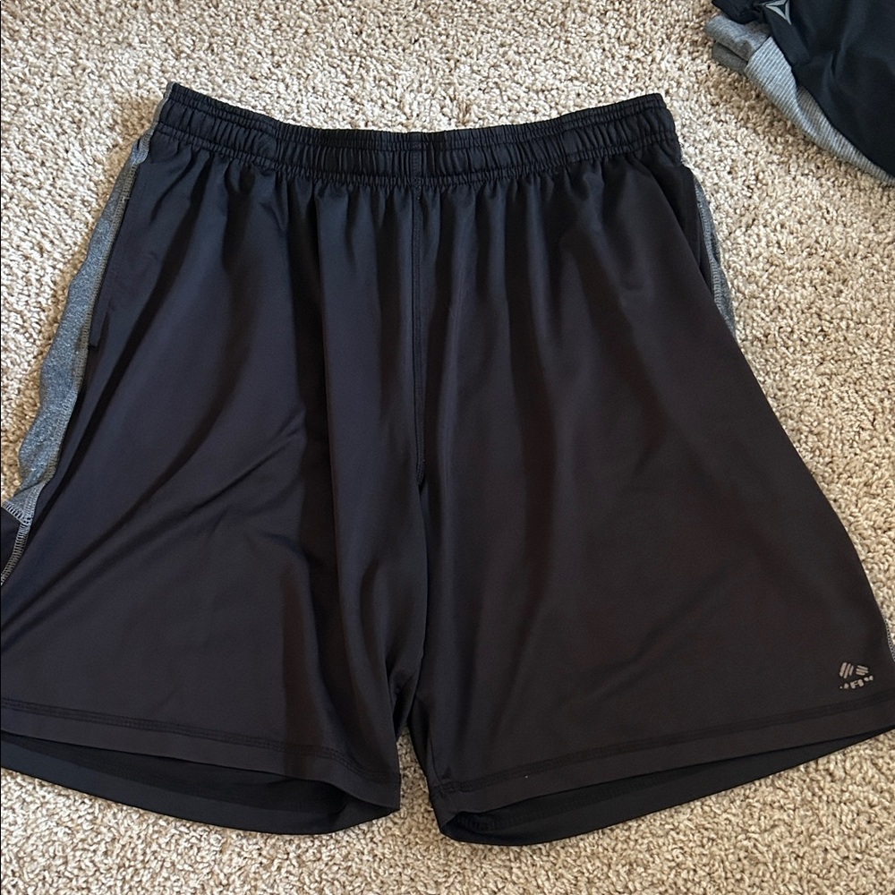 RBX Men's Black and Gray Athletic Shorts
